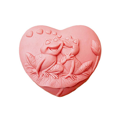 Silikónová forma na mydlo zamilované žabky 