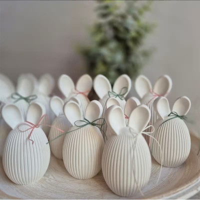 Silikónová forma na mydlo a sviečku 3D vajíčko s ušami